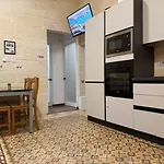 A House Full Of Authentic Charm In The Heart Of The 3 Cities, Very Close To The Capital City, Valletta Hébergement de vacances Cospicua