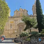 Hébergement de vacances A House Full Of Authentic Charm In The Heart Of The 3 Cities, Very Close To The Capital City, Valletta