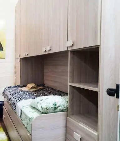 Charming And Gorgeous Traditional House In Which Is Only A Two Minute Walk Away To The Centre Makes It Perfect For A Cozy In Malta Cospicua
