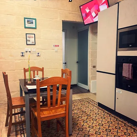 بيت للعطل A House Full Of Authentic Charm In The Heart Of The 3 Cities, Very Close To The Capital City, Valletta