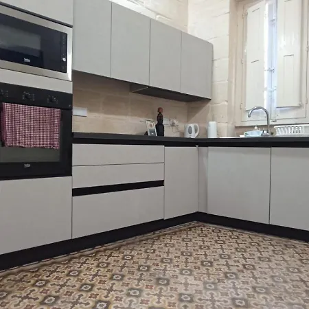 Casa de Férias A House Full Of Authentic Charm In The Heart Of The 3 Cities, Very Close To The Capital City, Valletta *