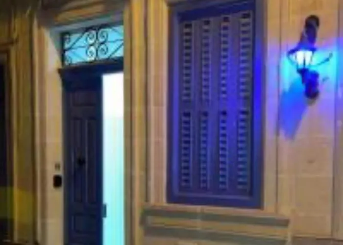 A House Full Of Authentic Charm In The Heart Of The 3 Cities, Very Close To The Capital City, Valletta Nyaraló *